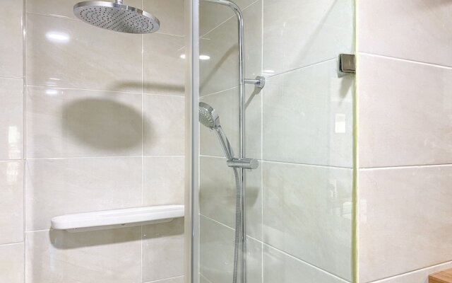 Good And Homey 1Br Apartment At Mustika Golf Residence