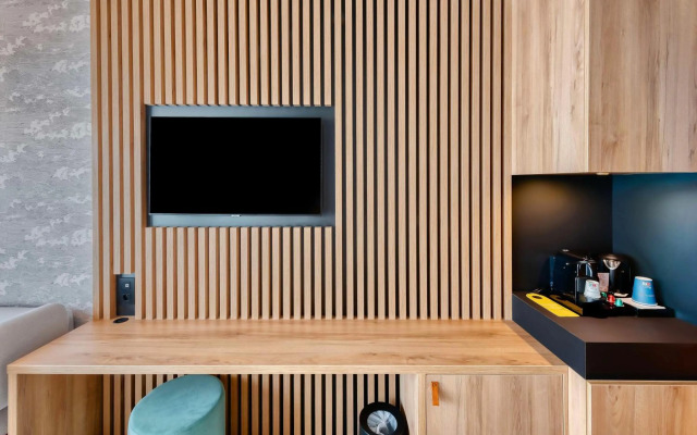 Golden Tulip Lyon Ouest Techlid Hotel & Spa