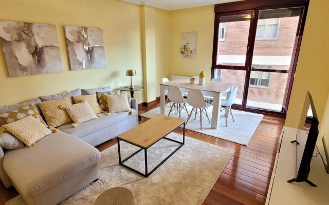 Cozy Yellow Home in Getxo