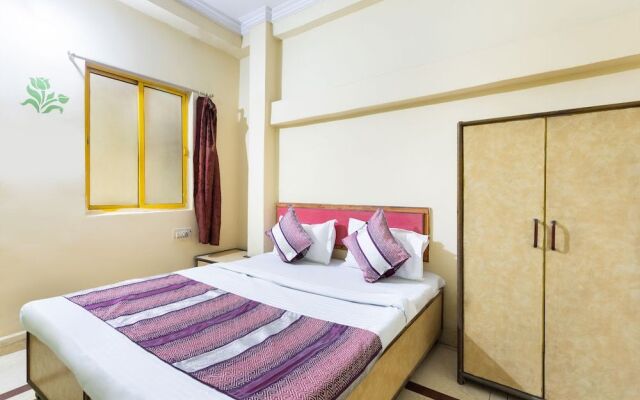 SPOT ON 40211 Hotel prakash inn
