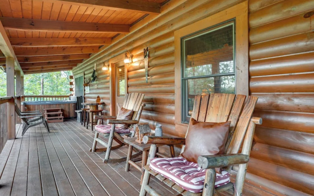 Inviting Sevierville Cabin w/ Deck & Hot Tub!