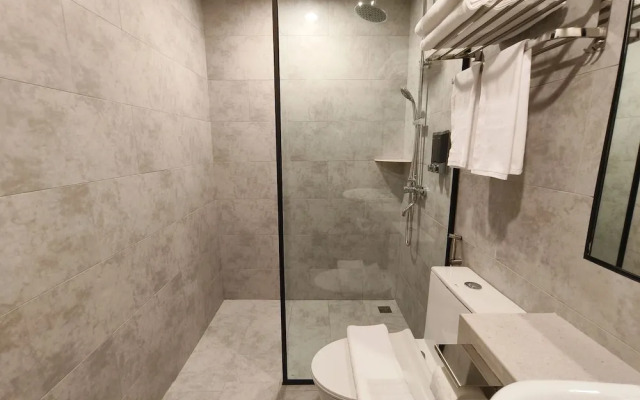 Zoom Hotel