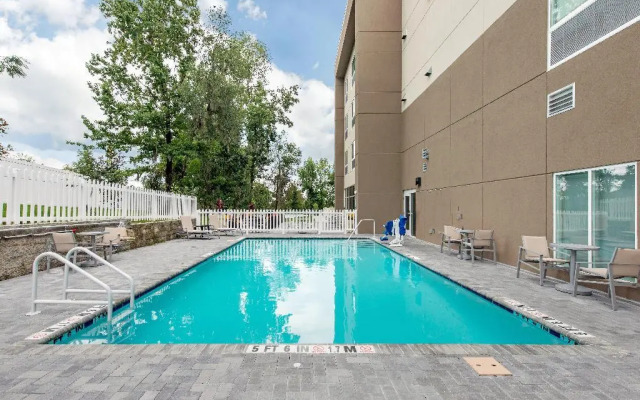 Holiday Inn Express & Suites West Melbourne by IHG