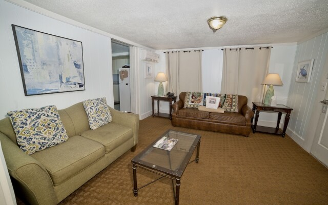 Georgianne Inn & Suites