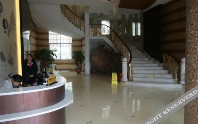 Shimao Sunshine Hotel (Qingliu Bus Station)