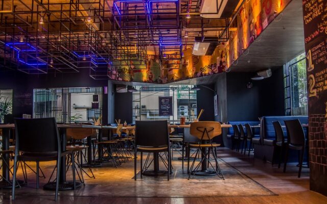 Y2 Residence Hotel