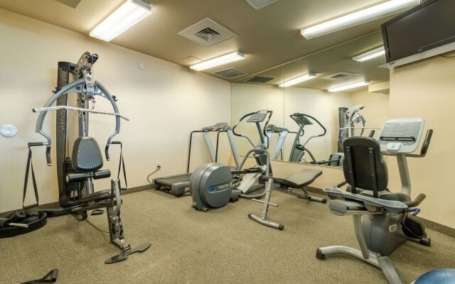 Holiday Inn Express & Suites Englewood Denver South by IHG