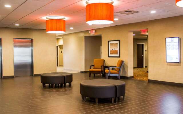Comfort Inn & Suites