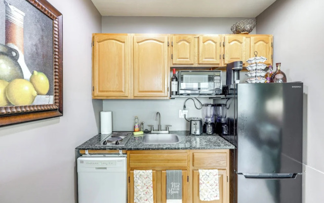 Downtown Studio w/ City Views in Jacksonville!