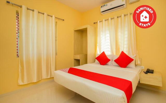 OYO 10522 Varcity Emerald