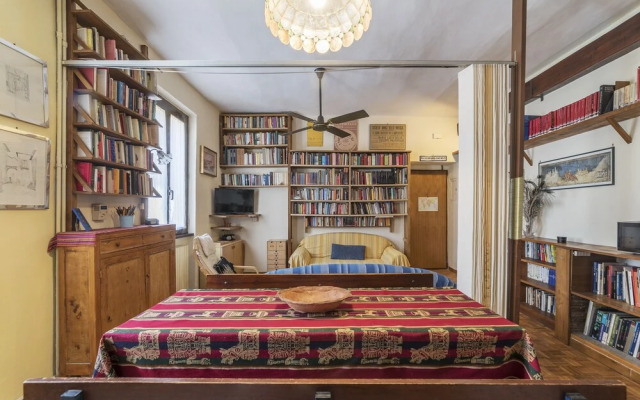 San Lorenzo Wooden Flat