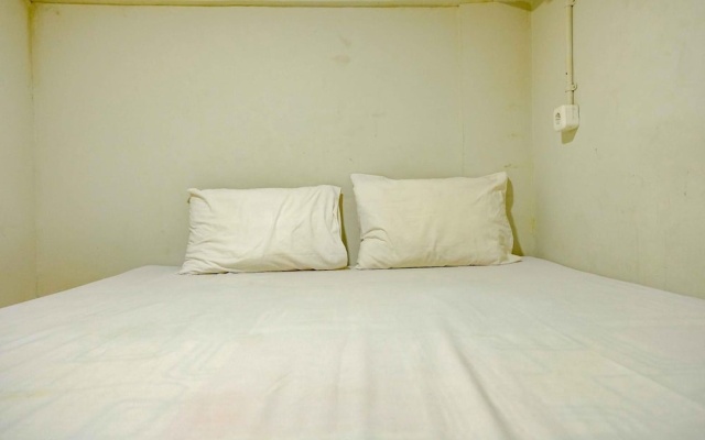 Kamar Keluarga Syariah Cendrawasih – Guest Rooms – Jakarta