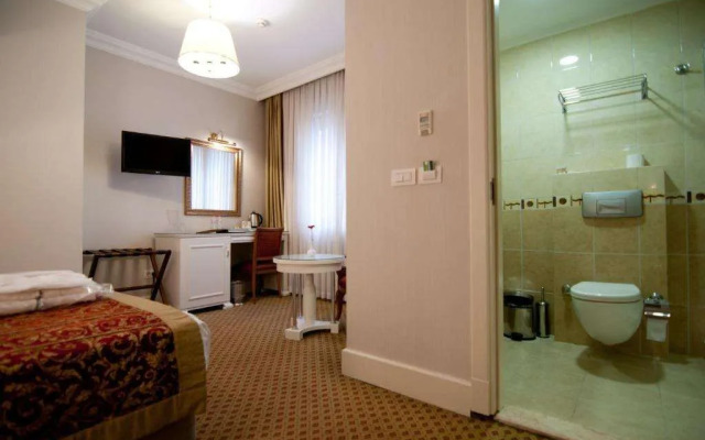 Taksim Metropark Hotel