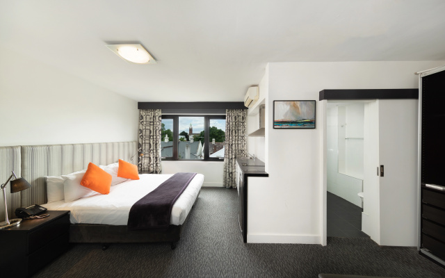 Comfort Hotel East Melbourne – Guest Rooms – Melbourne