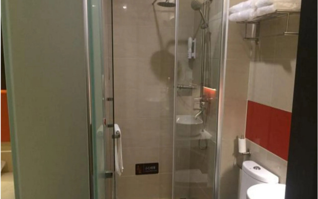 7 Days Premium Guangzhou Chimelong Clifford Estates