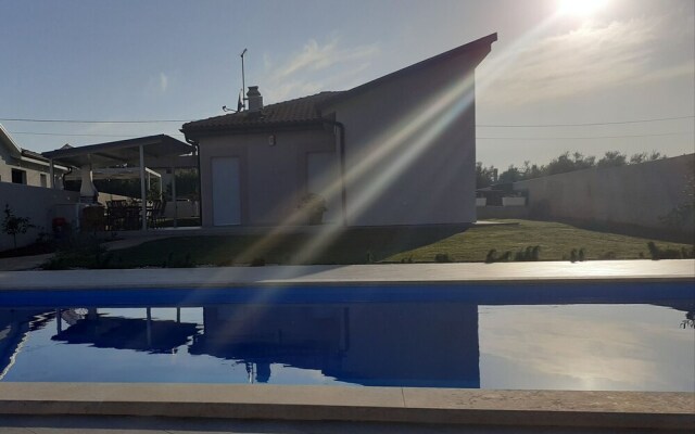 Serene Holiday Home in Novigrad with Private Pool
