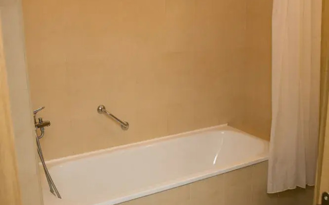 St. John Hill Suites Hotel