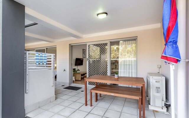 Shoal Bay Beach Apartments, 6/2 Shoal Bay Road