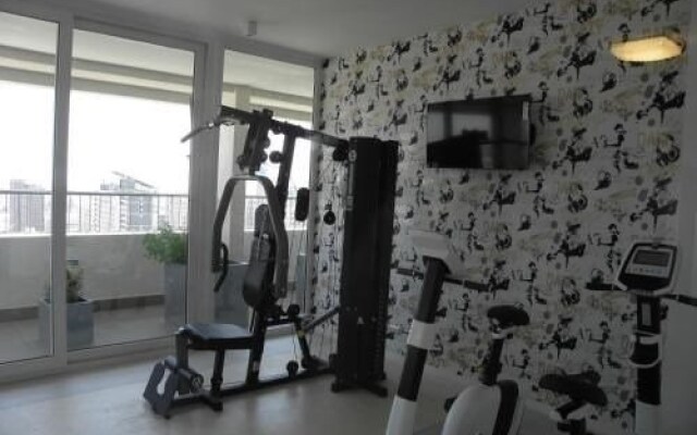 YQ Santiago Suites