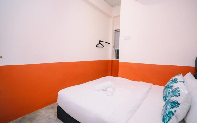 Swing & Pillows @ 75 Chulia St, Georgetown Penang – Guest Rooms – George Town