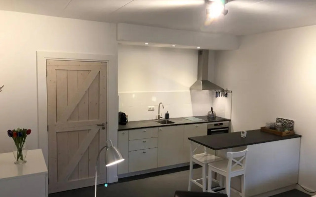 Iselmarpleats Comfortabele Studio met badkamer