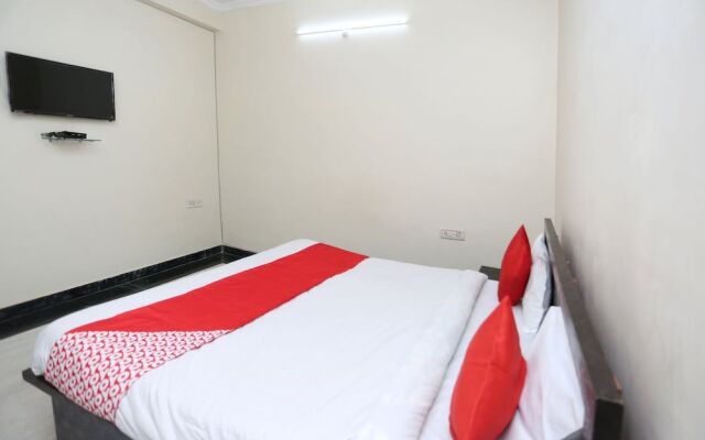 OYO 38149 Shiva Guest House