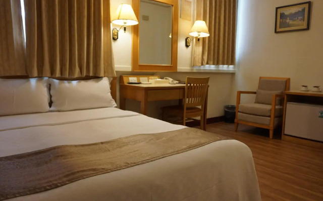 Riverside Hotel