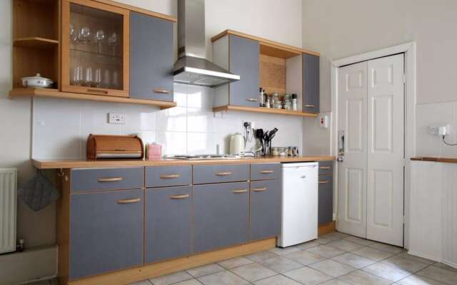 3 Bedroom Flat In City Centre