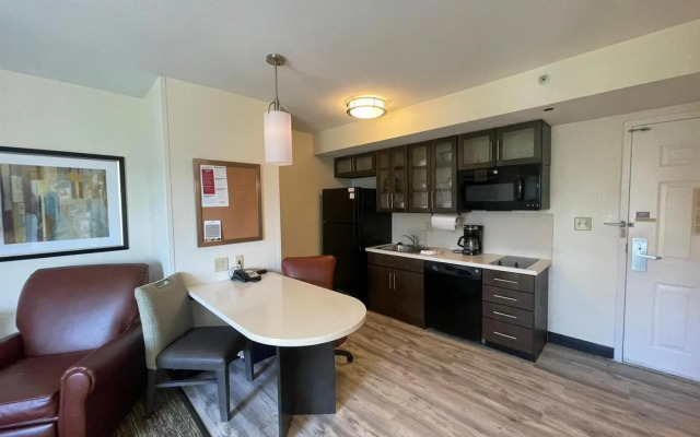 Candlewood Suites Secaucus - Meadowlands by IHG