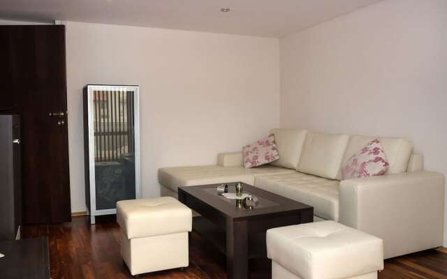 FM Deluxe 1-BDR Apartment - Vinitza Area -Varna