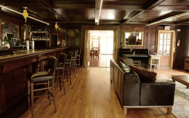 The Woodbine Inn