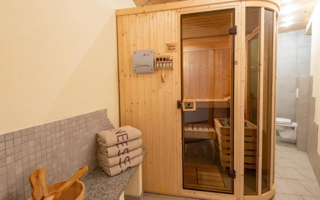 Herrliche Ferienwohnung mit Sauna in Strengen