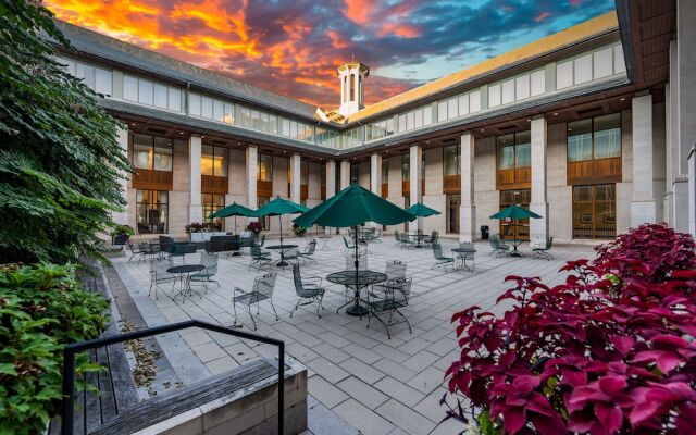 The Knight Center at Washington University