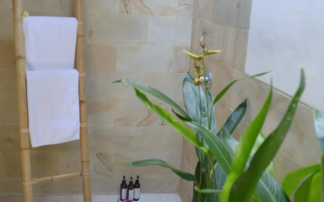 Villa Casablanca Surf Keramas