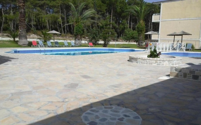 Zeus Hotel