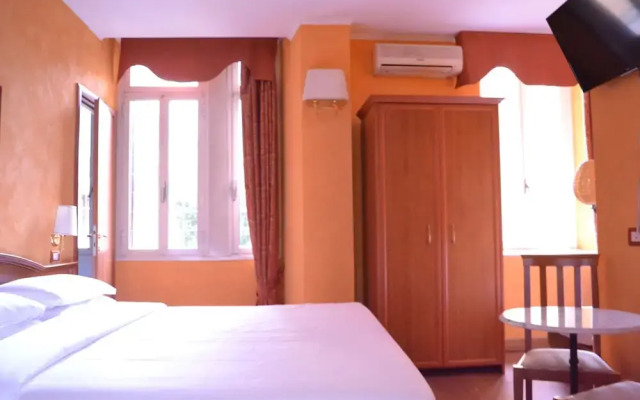 House Trastevere B&B