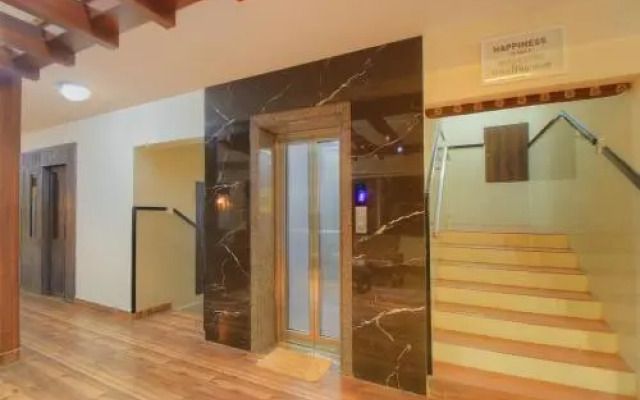 Manish Apartment