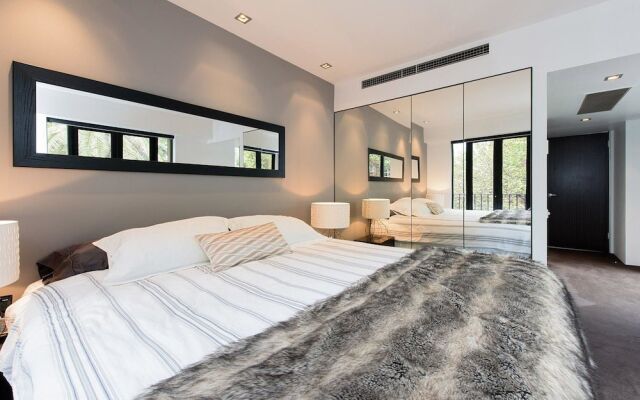 PPT50 Sleek 2 Bed Designer Abode