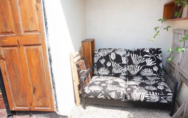 1 Bedroom Apartment With Beautiful Garden