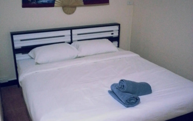 OYO 963 Sunshine Guesthouse
