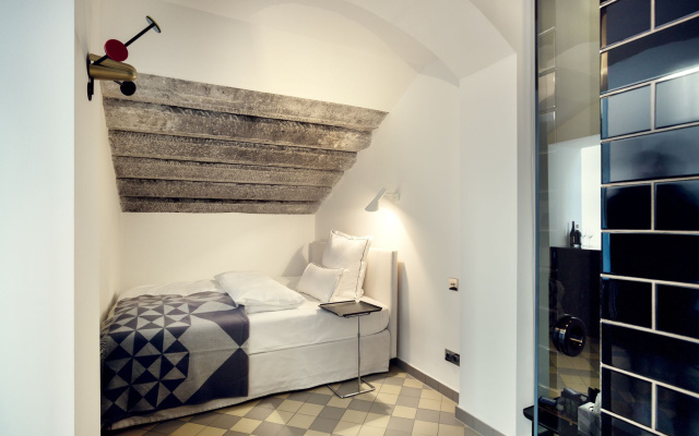 THE QVEST hideaway