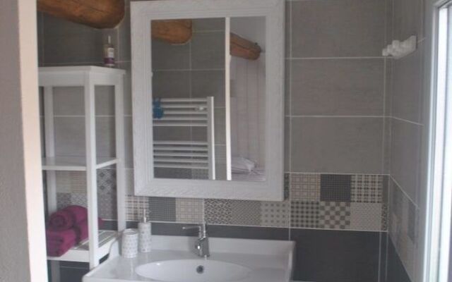 La Maison du Chat Roi. Chambre D'Hote