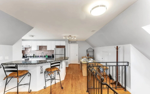 Private 2bdrm Unit With Ensuite Laundry - U5A