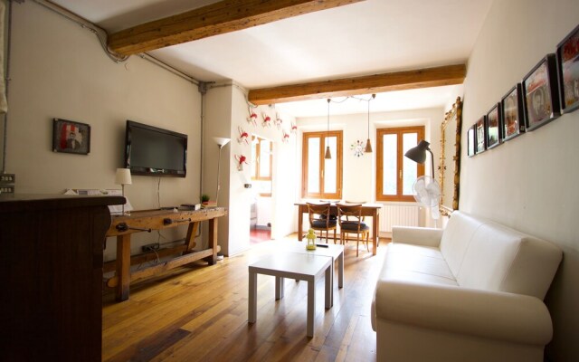 Artistic Flat in Oltrarno Florence