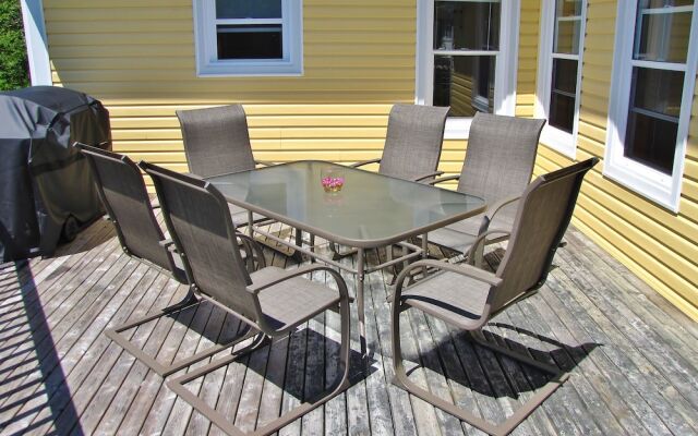 Larinda's Landing Oceanfront Cottages