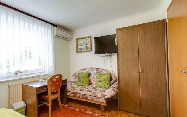 Rooms & Apartments Jana