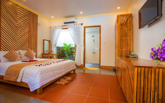 Little Garden Bungalow