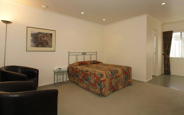 Camelot Motor Lodge