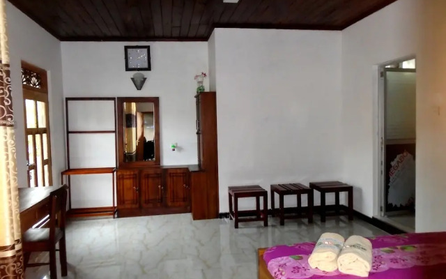 Bee Line Home Stay