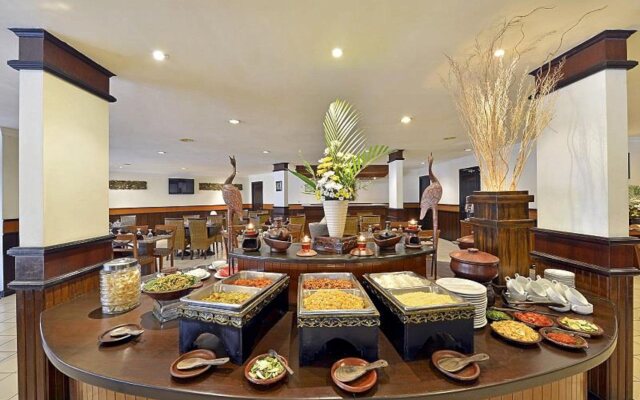 Grand Whiz Hotel Trawas